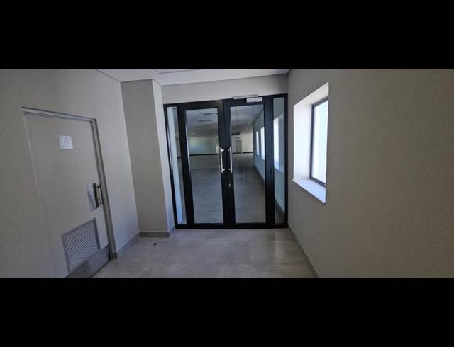 BUSINESS PROPERTY TO RENT IN VORNA VALLEY